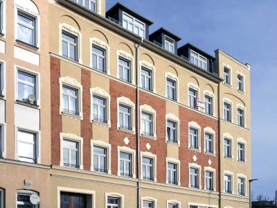 Wunderschöne sanierte 3-Zimmer-Maisonettewohnung mit Balkon, 2 Bäder, Fußbodenheizung und Parkett!