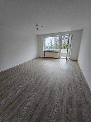 3 Zimmer Wohnung mit Balkon in Norderstedt,  EG