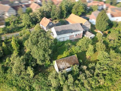 Hofreite bei Marburg - mit enormen Ausbaupotential in 5 Gebäuden