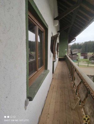Attraktive 5-Zimmer-Wohnung mit Balkon und Einbauküche in Leutkirch im Allgäu