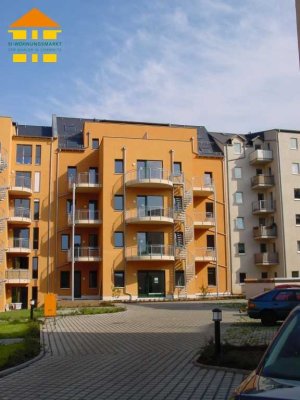 Attraktive Familienwohnung mit Stellplatz und Dachterrasse in Schloßchemnitz!