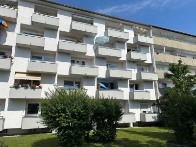 Freies App. mit herrlichem Blick in den begrünten Innenhof in München-Schwabing-West