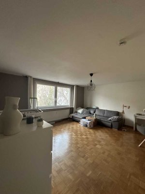 Helle 1-Zimmer-Wohnung mit Balkon in idealer Lage