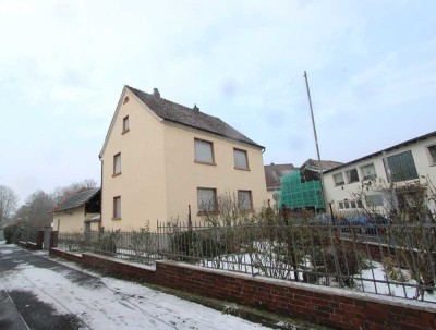 Einfamilienhaus mit Potenzial für Mehrgenerationenwohnen am Burggarten