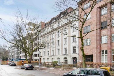 Denkmal-Investment mit hoher AfA: Bezugsfreie 2-Zimmer-Wohnung mit Terrasse & Gartenanteil
