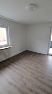 Perfekt für Studierende: Helles 1-Zimmer-Apartment mit Terrasse und EBK in ruhiger Lage (Dossenheim)