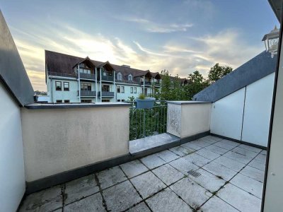 Helle 2-Zimmerdachgeschoßwohnung mit Balkon in ruhiger Lage in Taufkirchen, Vils