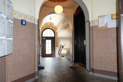 * TOP gepflegte ETW * vermietet * 2,5 Zimmer * Küche/Bad mit Tageslicht * Wanne * Balkon *