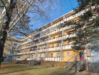 Freuen Sie sich ab März über eine frühlingsfrische Wohnung mit nagelneuer Einbauküche!