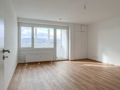 Zentrale Lage: Modernes 1-Zimmer-Appartement mit Blick über Bad Homburg!