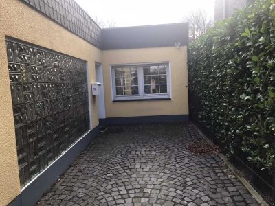 Junkersdorf Top Lage, Stadtwaldnähe, helle lichtdurchflutete 2 Zi. Whg. KDB mit großem Sonnengarten