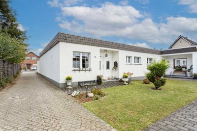 Charmanter Bungalow mit idyllischem Innenhof in Toplage