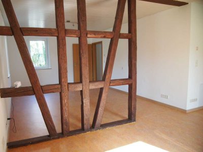 Großzügige 2,5-Zimmer Wohnung mit Loft-Charakter und Altbauflair