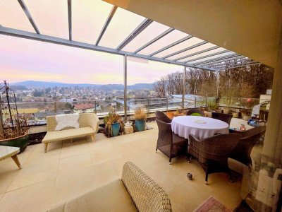 VON OBEN ? ELEGANZ, LICHT UND KOMFORT