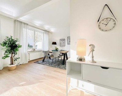 Niendorf: Großzügiges Einfamilienhaus mit PKW Stellplatz+Garten
