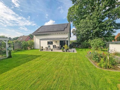 Neuwertiges Traumhaus in Quickborn - modern, energieeffizient mit stilvollem Wohnkonzept