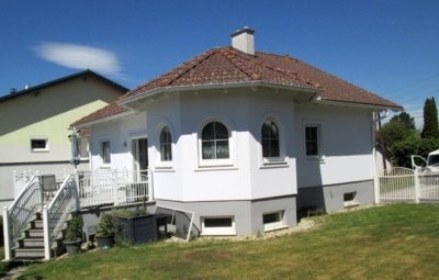 Charmantes Einfamilienhaus in Ortslage, 4 Zimmer, Terrasse, Garage – Ihr neues Zuhause!
