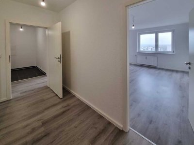 WG-geeignete geräumige 2 Zimmer mit Balkon ab Ende 08/2025