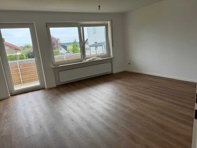 schöne und renovierte 3 Zimmer-Wohnung in Egenhofen