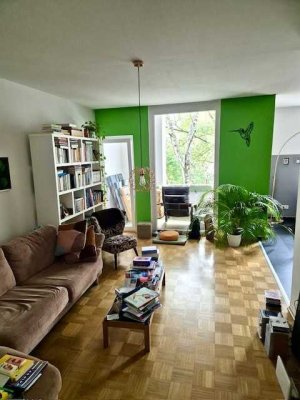 Lifestyle im beliebten Südviertel - grundsanierte Altbauwohnung mit Loggia und Einbauküche