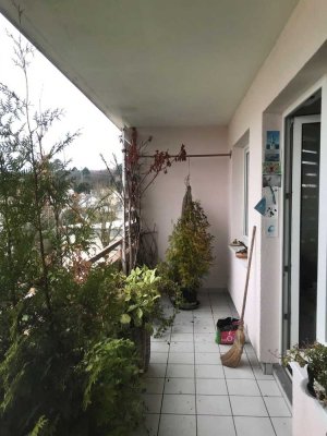Schöner Balkon: Helle 3-Zimmer-Wohnung in Bad Homburg