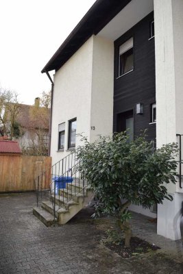 DHH mit großem Garten