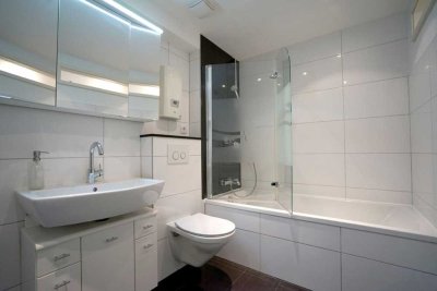 Lichtdurchflutete 3-Zimmer mit Loggia, modernes Bad und Küche in Fallersleben