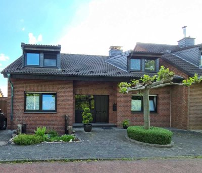 Familienglück 1-2 Generationenhaus in Krefeld-Fischeln - Provisionsfrei!