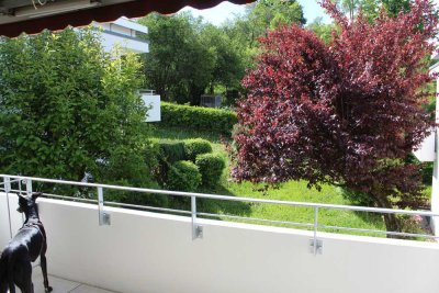 leerstehende gemütliche 3 Zimmer Wohnung mit Balkon - 2 Keller und Garage