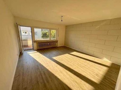 Sofort bezugsfrei: 3-Zimmer-Wohnung mit Garagenstellplatz
