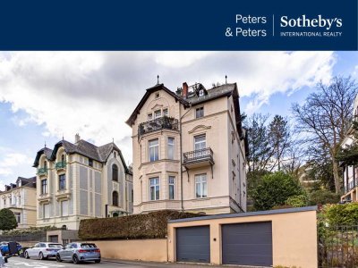 Herrschaftlicher, stilvoll modernisierter Altbau mit 5 Wohneinheiten