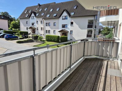 Wohnung in ruhiger Stadtrandlage mit Einbauküche, Balkon und Stellplatz