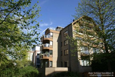 Lindenthal - Stadtwaldlage Paketverkauf- 2 nebeneinander liegende Wohnungen mit 2 TG-Stellplätzen un