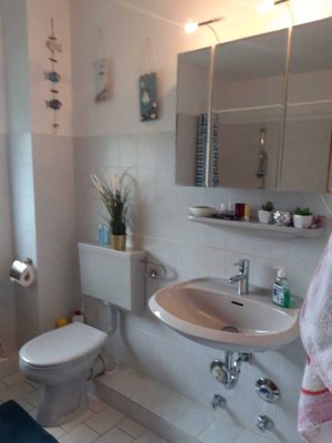 Attraktive und modernisierte 3-Raum-EG-Wohnung mit Balkon in Loxstedt