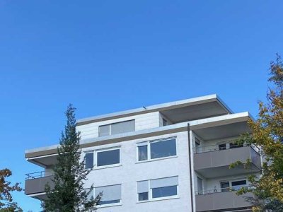 Großzügige Dachgeschoss-Wohnung mit Aufzug -tolle Sonnenterrasse