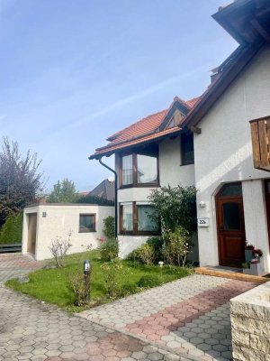 Kleine gepflegte Doppelhaushälfte in Germering zu verkaufen