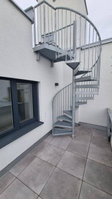 NEUBAU PENTHOUSE IN MÖDLING MIT 4 ZIMMER UND DACHTERRASSE, 2 BALKONE