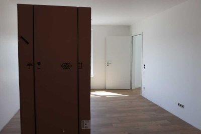 Elegante 2,5-Zimmer Wohnung im 6. OG mit Aufzug in Altstadt I