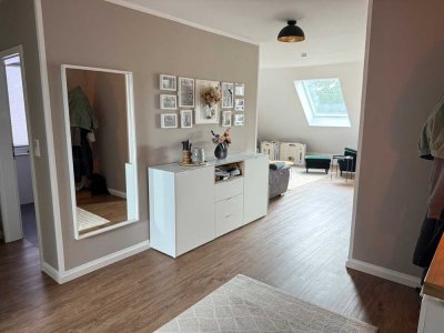 Provisionsfrei: Moderne Dachgeschosswohnung, Ausbaureserve, Barrierefrei, zentral gelegen