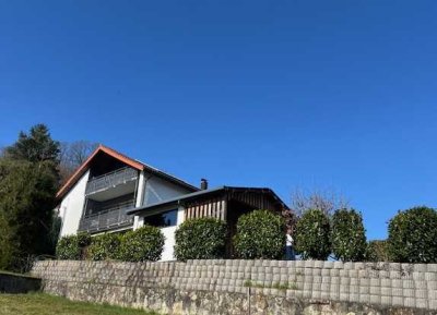 2 Familienhaus mit Potenzial in sonniger Lage