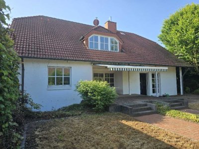 Großzügiges 2-Familienhaus in Nievenheim in Top Lage, sofort verfügbar