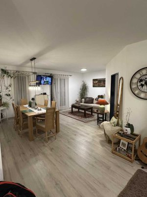 Helle 2-Zimmer-Wohnung mit Balkon im Zentrum von Marienloh