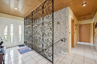 Gepflegter Bungalow mit großer Bonusfläche im Dachgeschoss