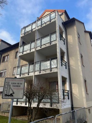 Zentral und ruhig gelegen in Rastatt: 2,5- Zi.-Wg. mit Hobbyraum, Keller, TG Stellplatz