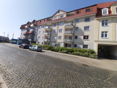 Schöne 3- Raum Wohnung im Dachgeschoss mit Balkon