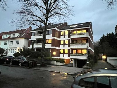 Schwachhausen: 2-Zimmer-Wohnung mit Balkon und TG Stellplatz, provisionsfrei