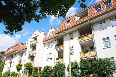 Schöne 2 Raum Wohnung mit Balkon