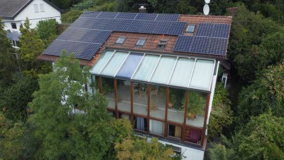 1 Familienhaus mit Einliegerwohnung und 4 Garagen und Grundstück mit großzügigem Baufenster