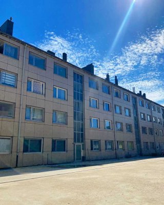 Lichtdurchflutete Wohnung mit großer Küche in idyllischer Umgebung