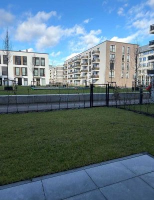 Gemütliche Familienwohnung mit 4 Zimmern, zwei Bädern, Terrasse und Gartenanteil